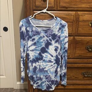 Stylish Blue Tie-Dye Long Sleeve Top